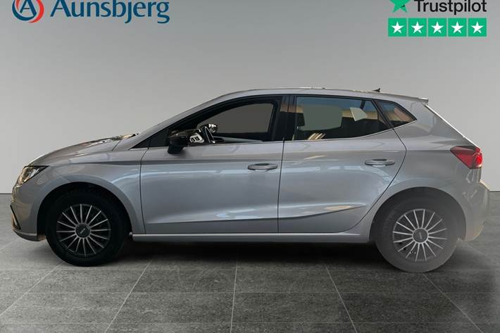 Sølv Seat Ibiza fra 2021