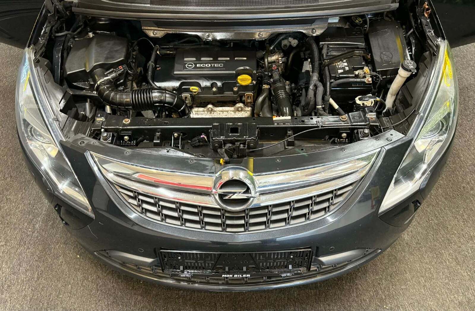 undefined Opel Zafira Tourer fra 2016