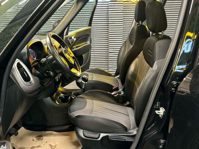 Fiat 500L Living 0,9 TwinAir 105 Lounge 7prs