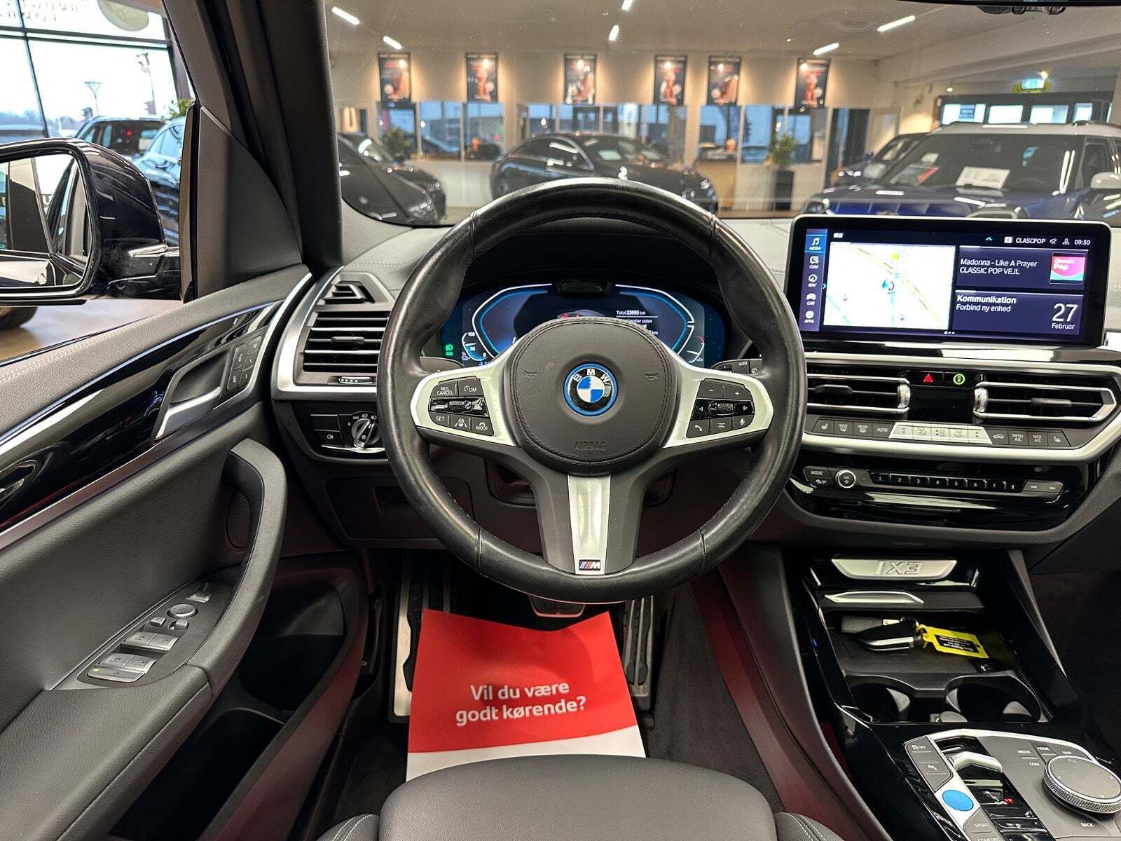 Sort BMW iX3 fra 2023