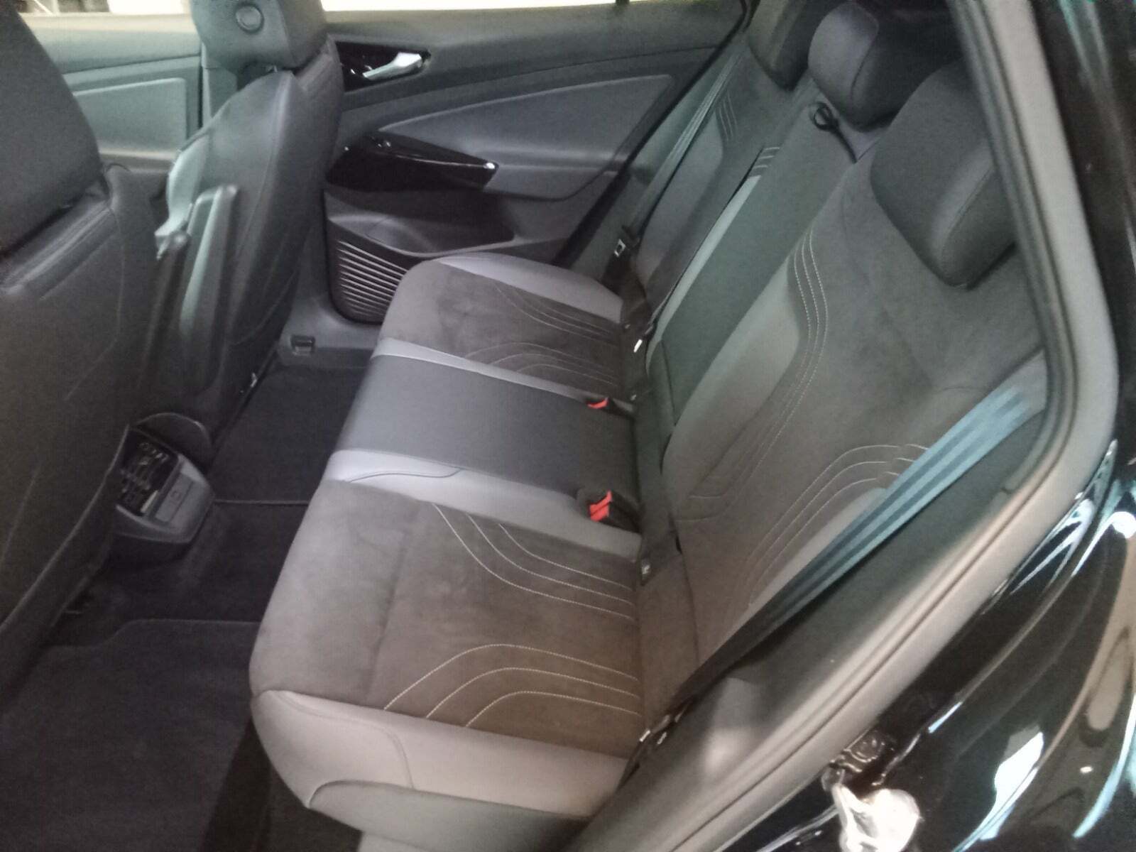 Sort VW ID.4 fra 2025