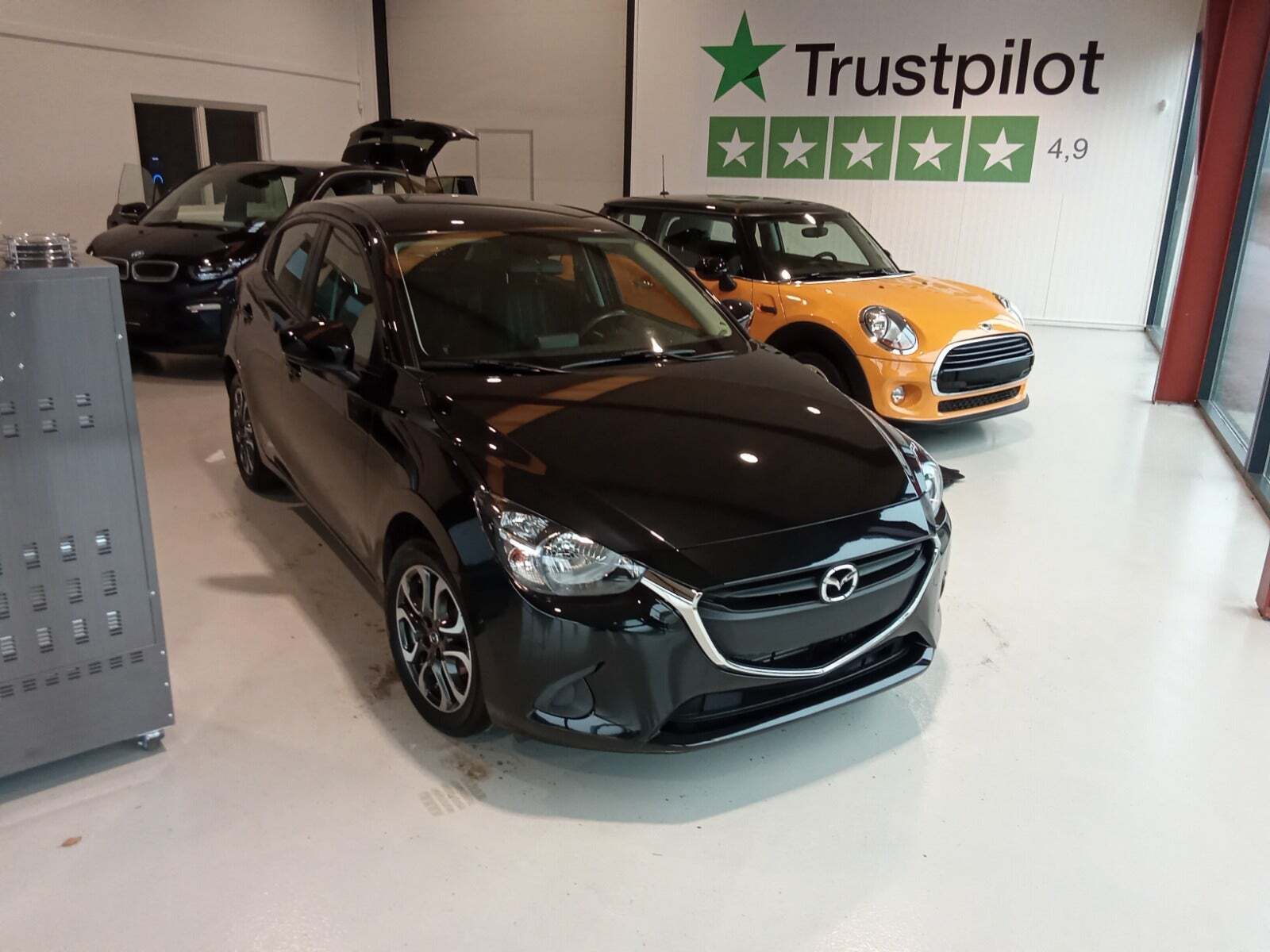 Sort Mazda 2 fra 2018