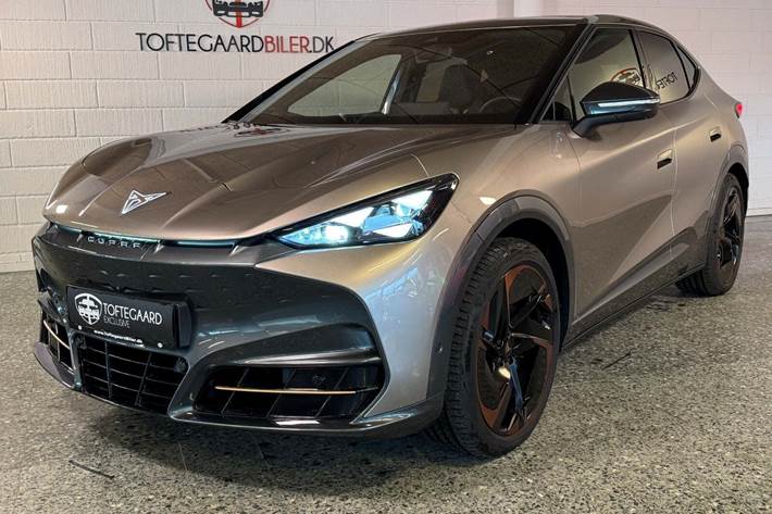 Kobber Cupra Tavascan fra 2024 set udefra