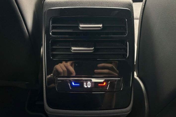 Hvid VW ID.7 fra 2025