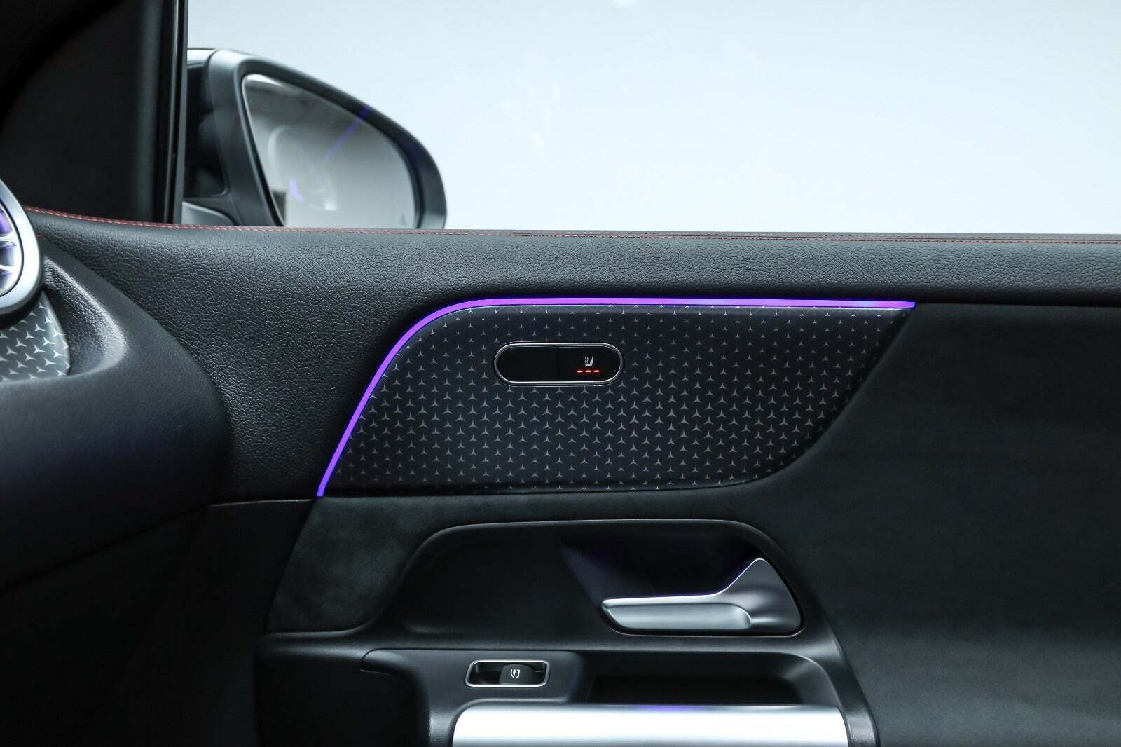 Sort Mercedes EQA250+ fra 2025