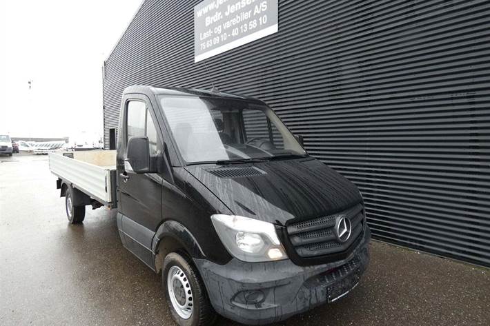 Sort Mercedes Sprinter 316 fra 2017