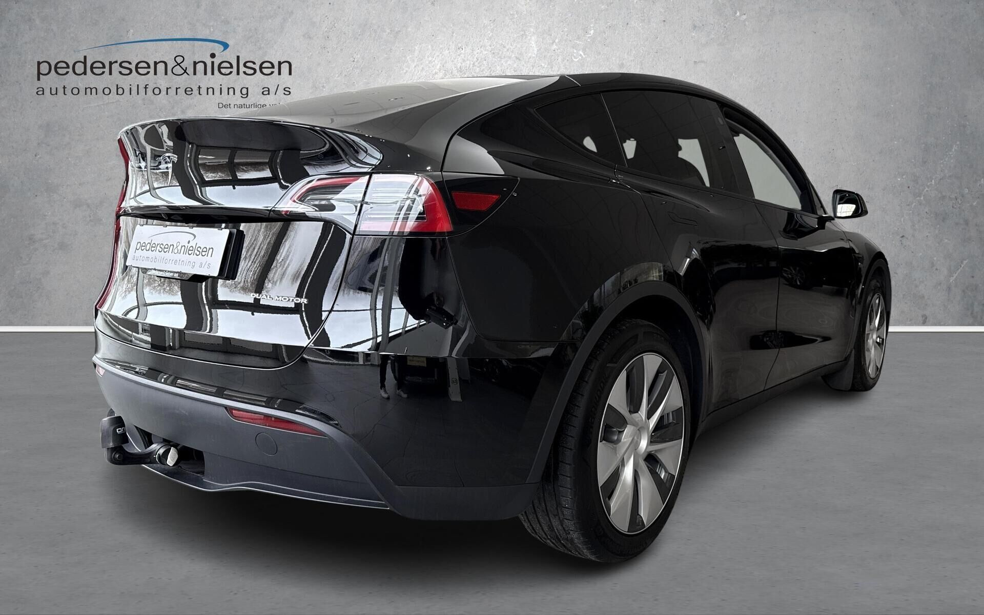 Tesla Model Y EL Long Range AWD 514HK 5d Aut.