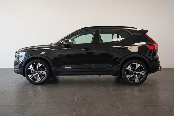 Sort Volvo XC40 fra 2020