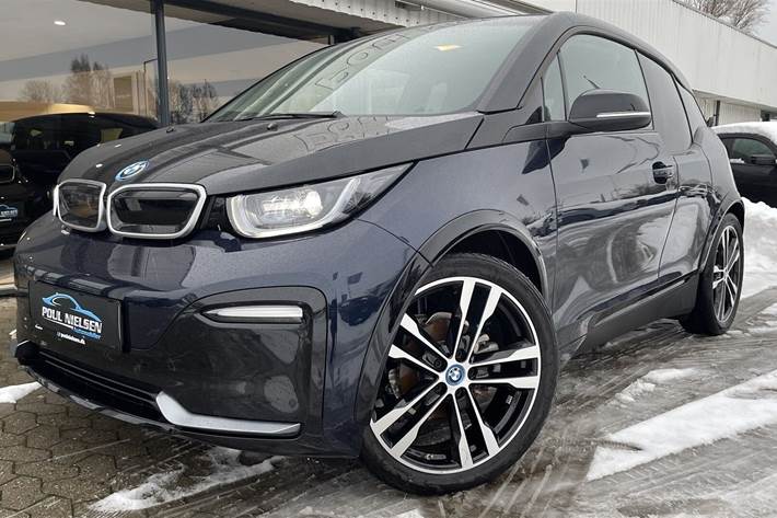 Blå BMW i3 fra 2022