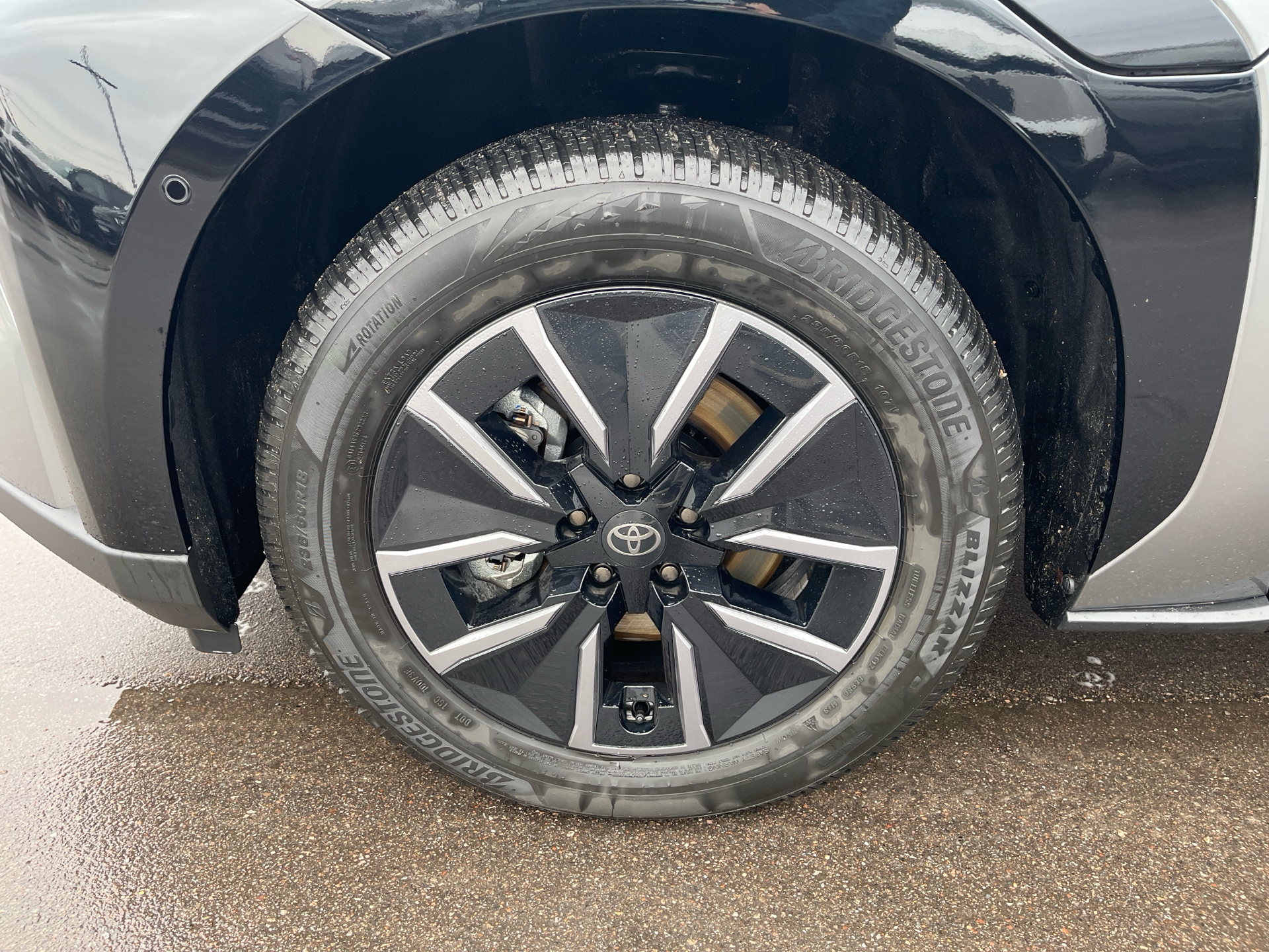 undefined Toyota BZ4X fra 2026