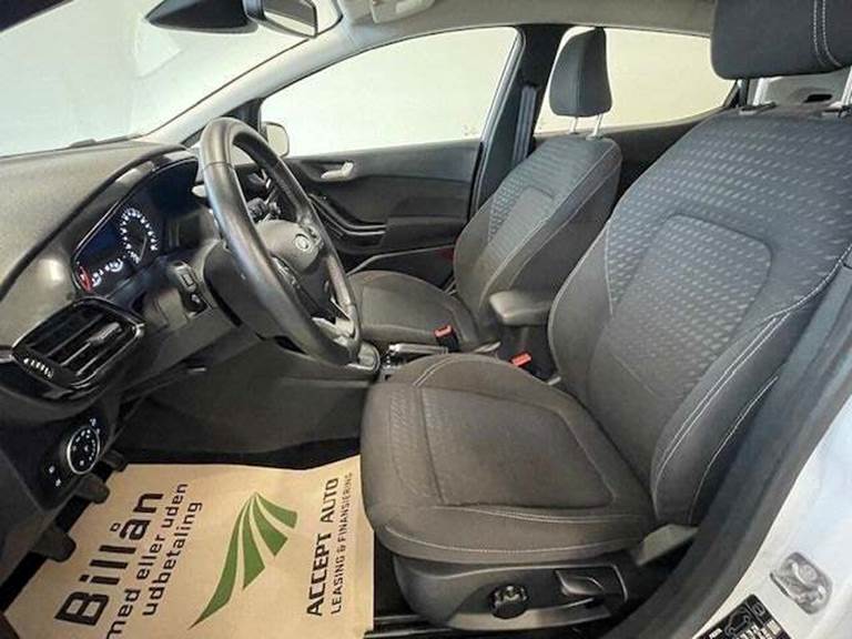 Ford Fiesta 1,0 EcoBoost mHEV Titanium