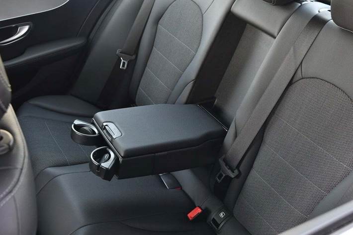 Grøn Mercedes C220 d fra 2019