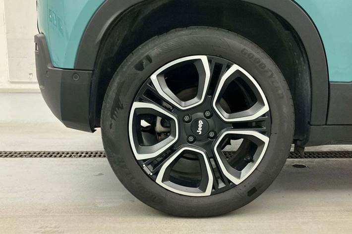 Blå Jeep Avenger fra 2024