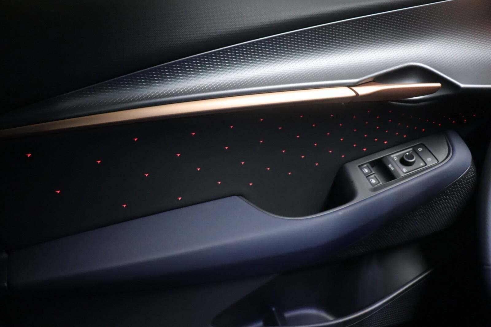 Cupra Tavascan 77 VZ Adrenaline