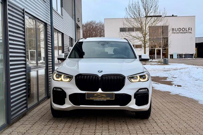 Hvid BMW X5 fra 2020