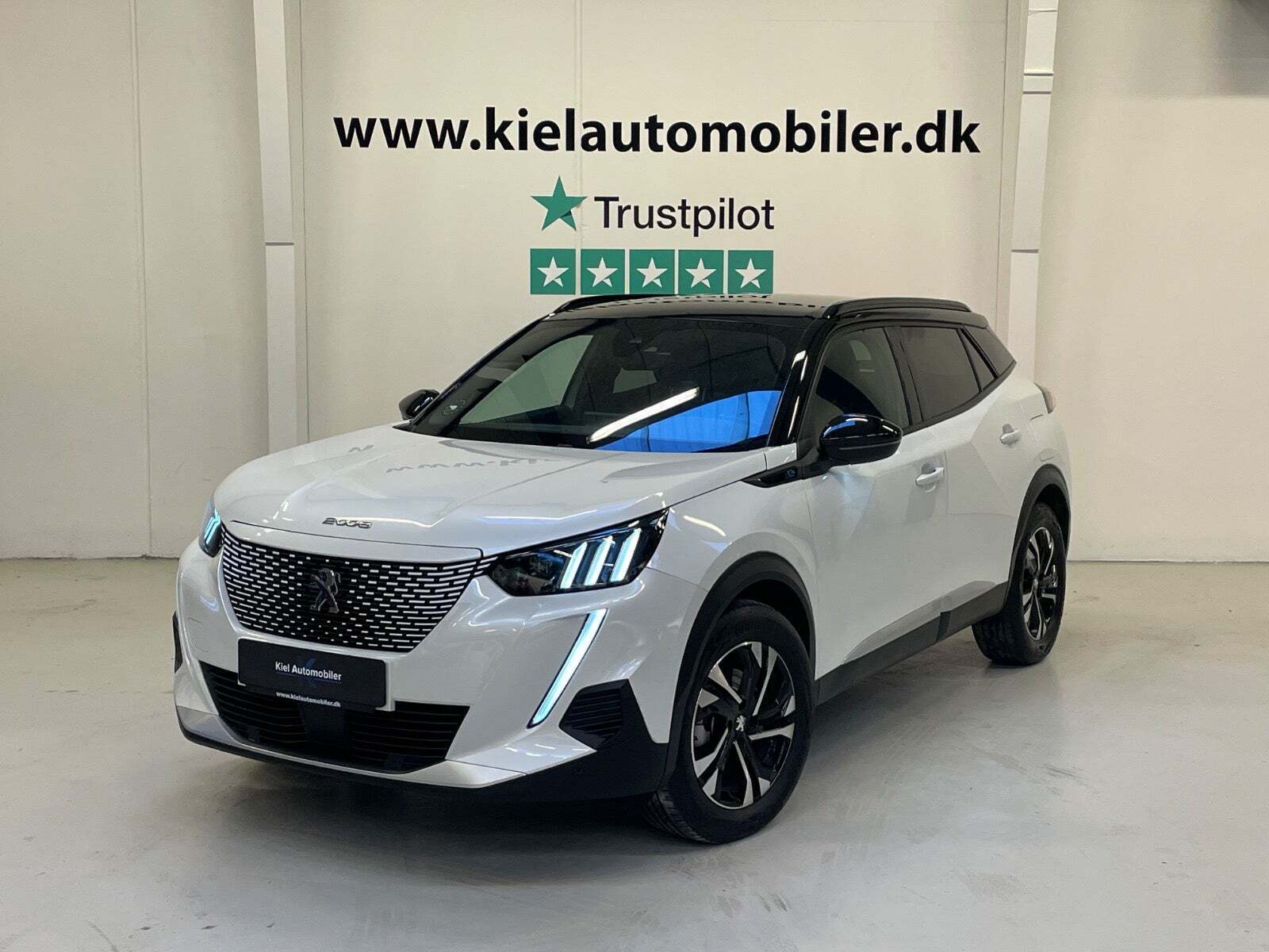 undefined Peugeot e-2008 fra 2022 set udefra