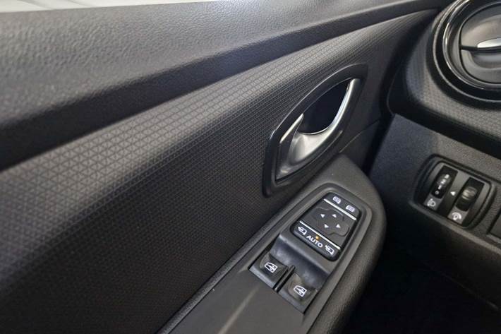 Hvid Renault Clio IV fra 2018