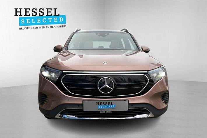 Gul Mercedes EQB250 fra 2023