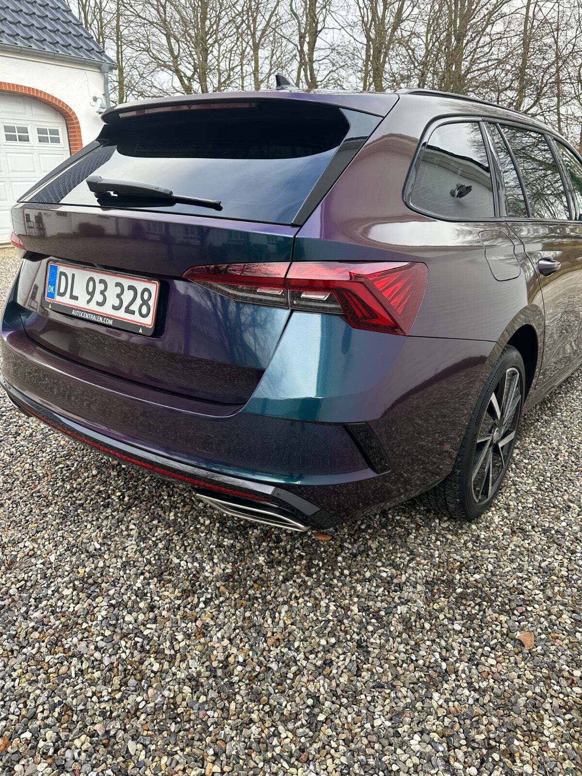 Grå Skoda Octavia fra 2021