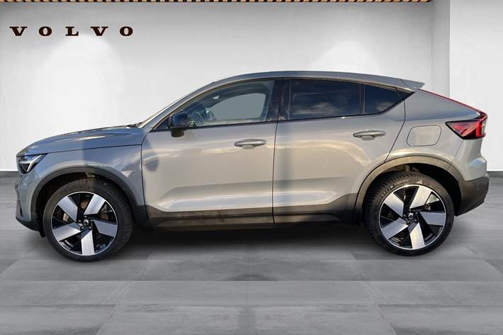 Grå Volvo C40 fra 2023