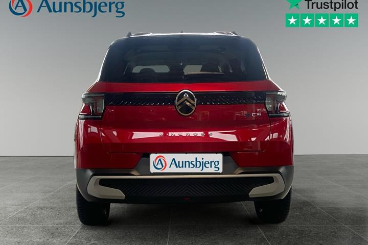 Rød Citroën e-C3 Aircross fra 2025 set udefra
