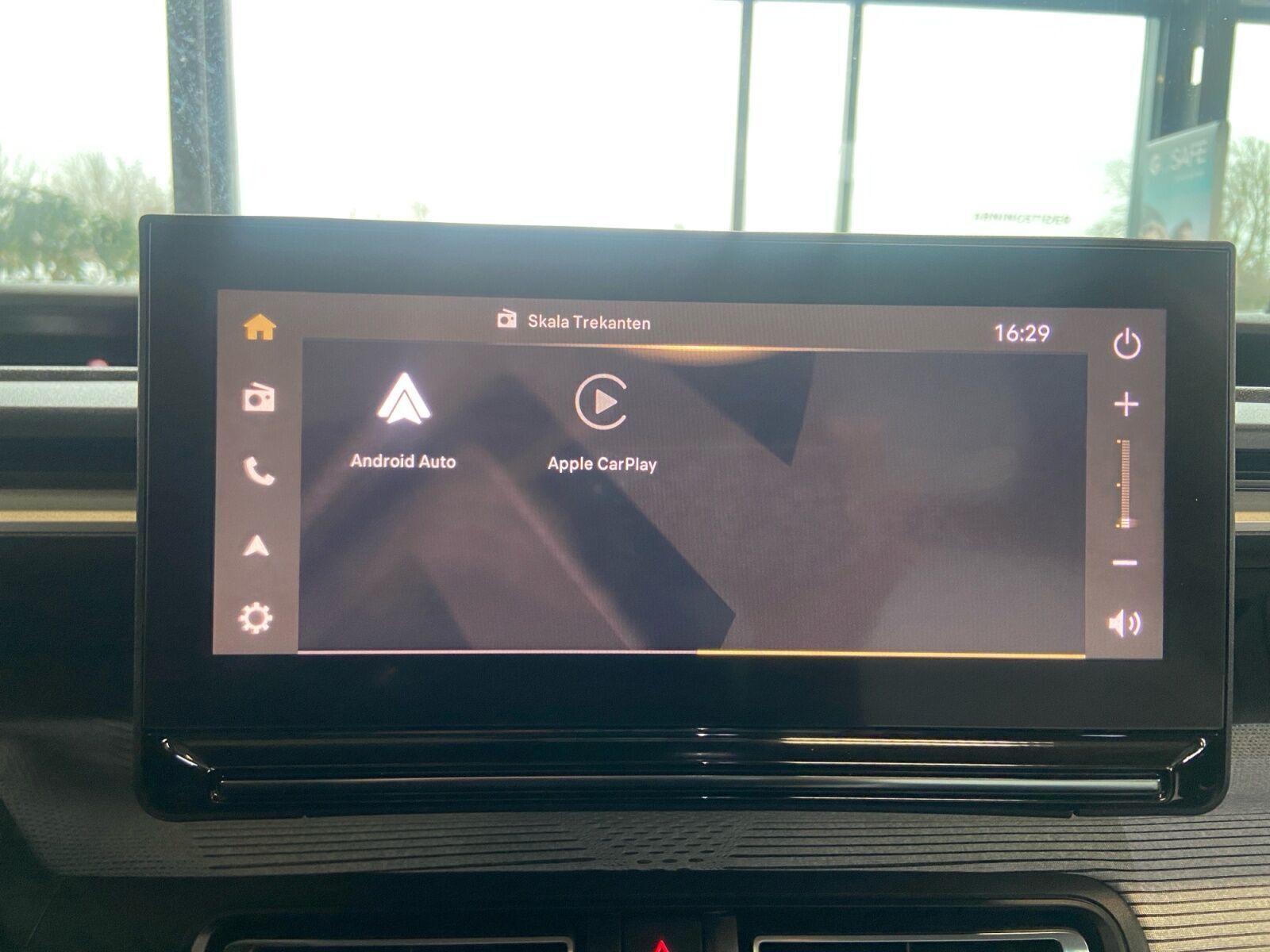 Rød Citroën e-C3 Aircross fra 2025