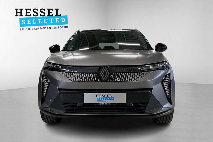 Grå Renault Scenic E-Tech fra 2024