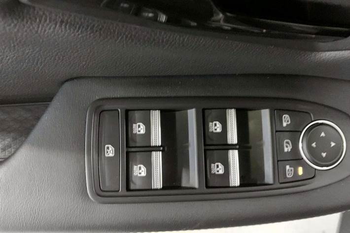 Grå Renault Scenic E-Tech fra 2024