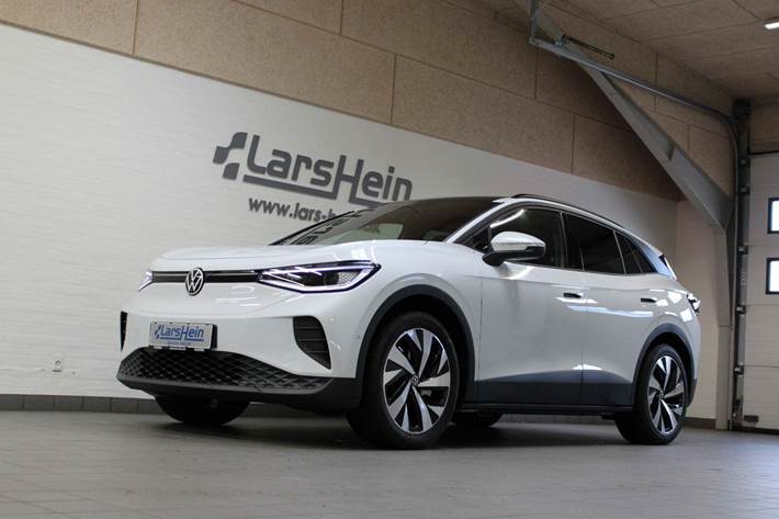 Hvid VW ID.4 fra 2025 set udefra