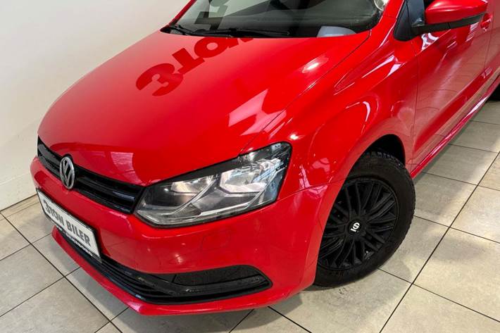 Rød VW Polo fra 2015