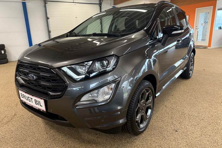 Grå Ford EcoSport fra 2019 set udefra