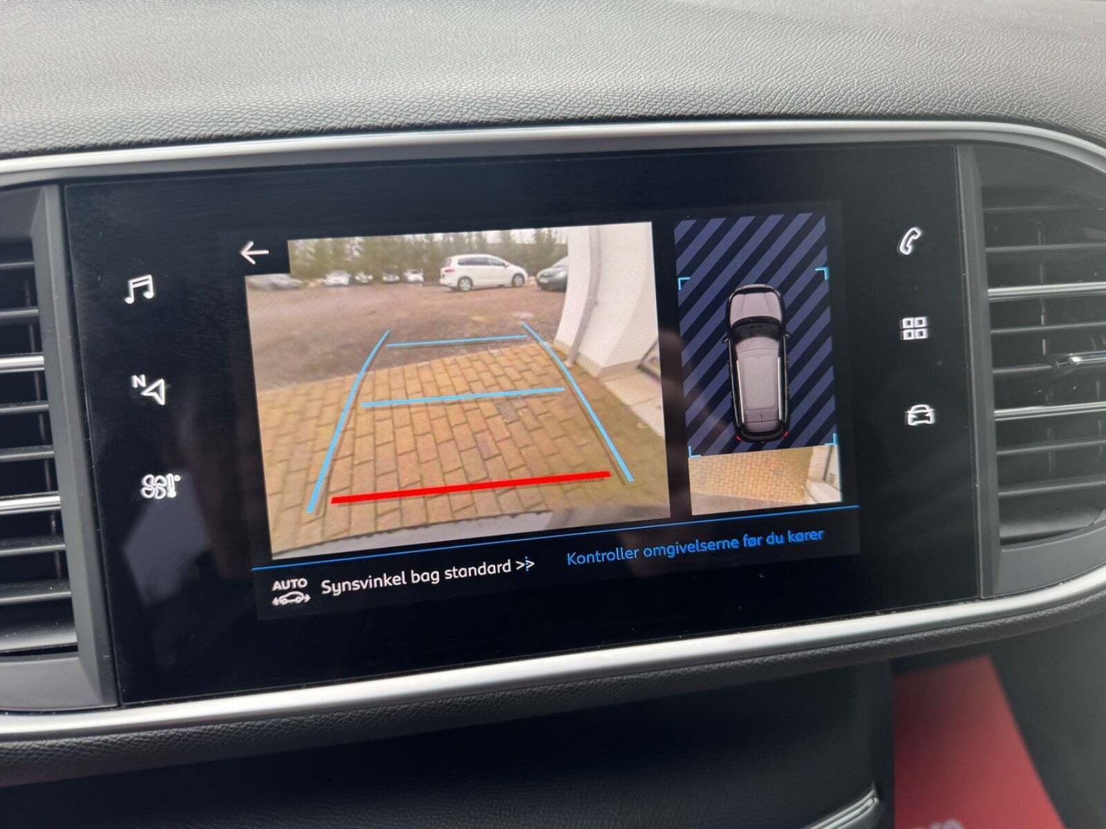 Sort Peugeot 308 fra 2021