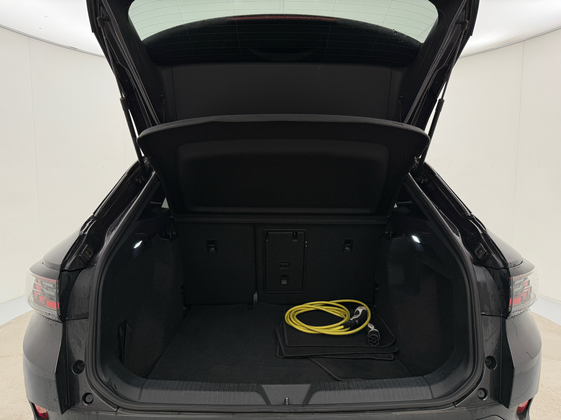 Grå VW ID.4 fra 2021