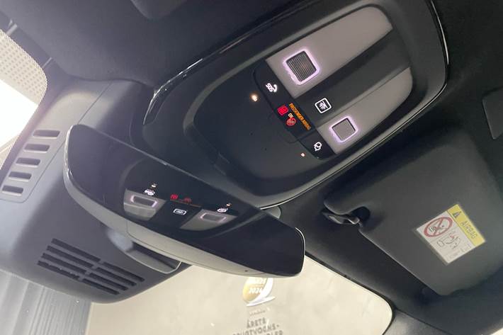 Sølv Volvo XC40 fra 2023