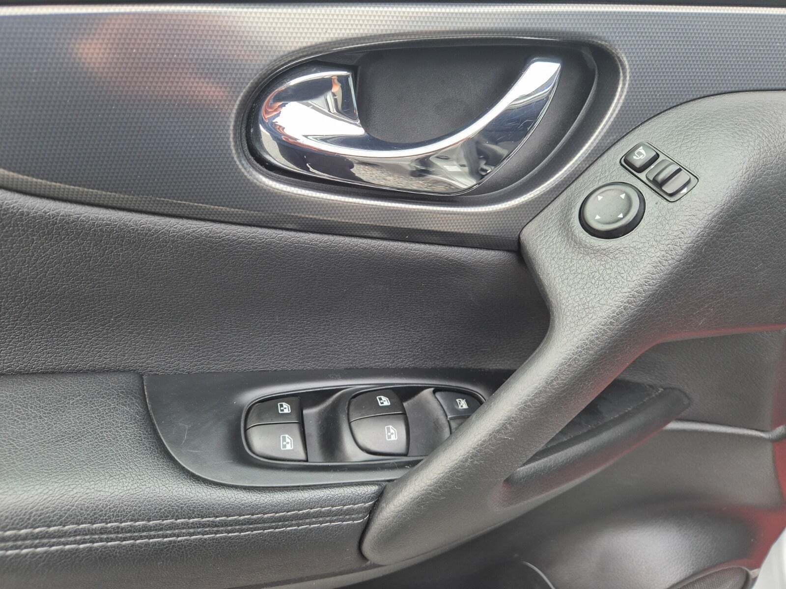 Grå Nissan Qashqai fra 2019