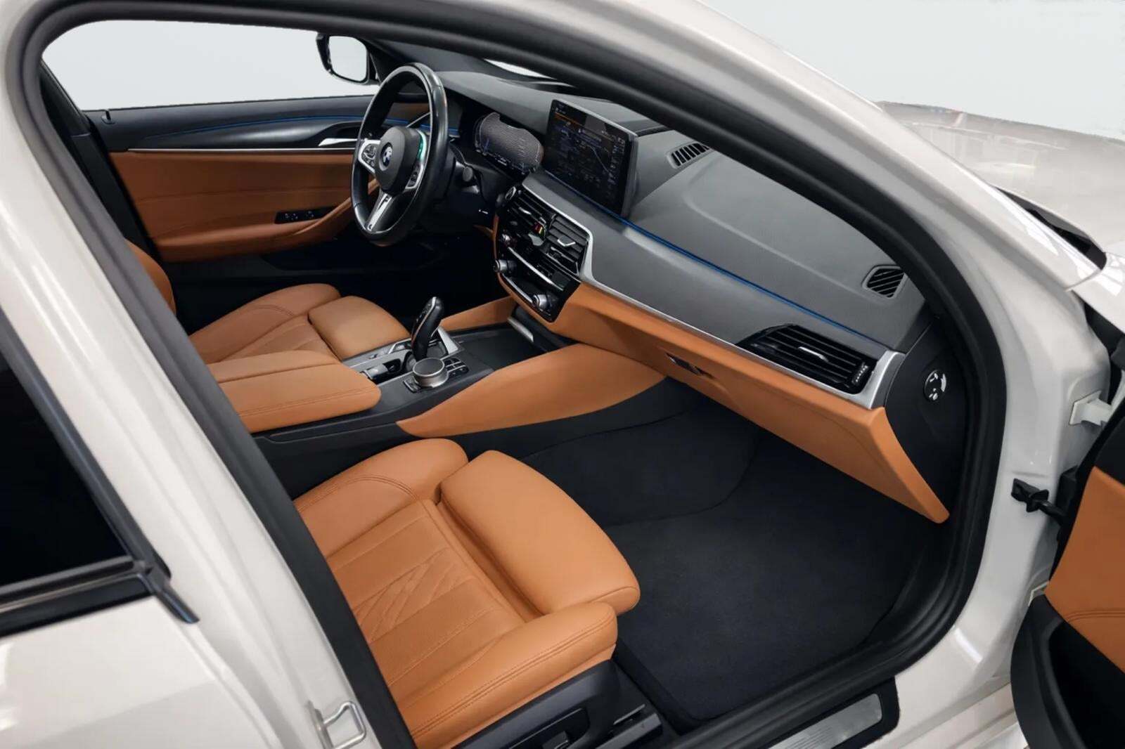 BMW 545e 3,0 M-Sport xDrive aut.