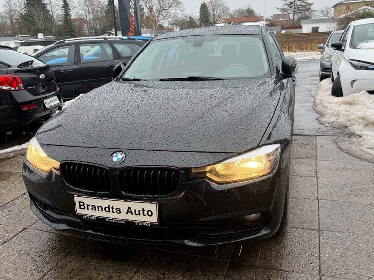 BMW 320d 2,0 Touring aut.