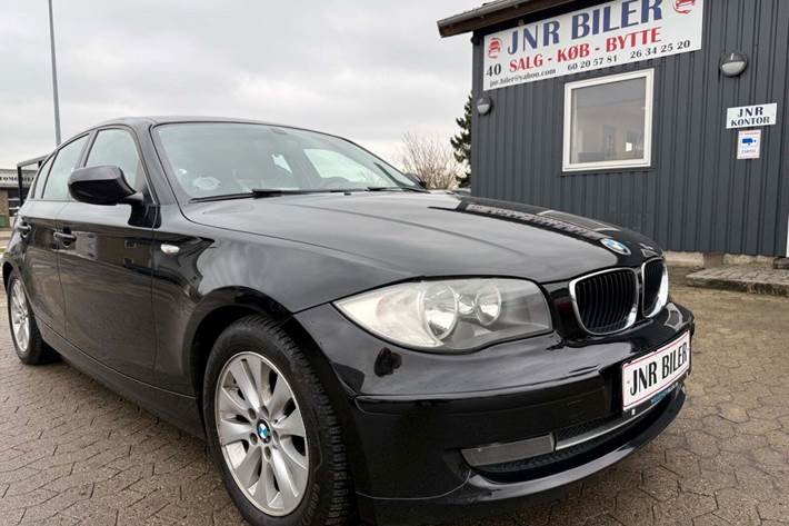 undefined BMW 116d fra 2011 set udefra