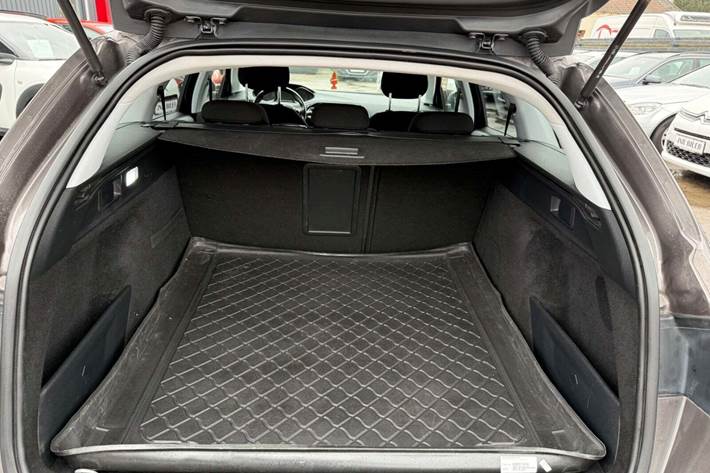 undefined Peugeot 308 fra 2016