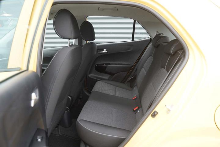 Gul Kia Picanto fra 2019