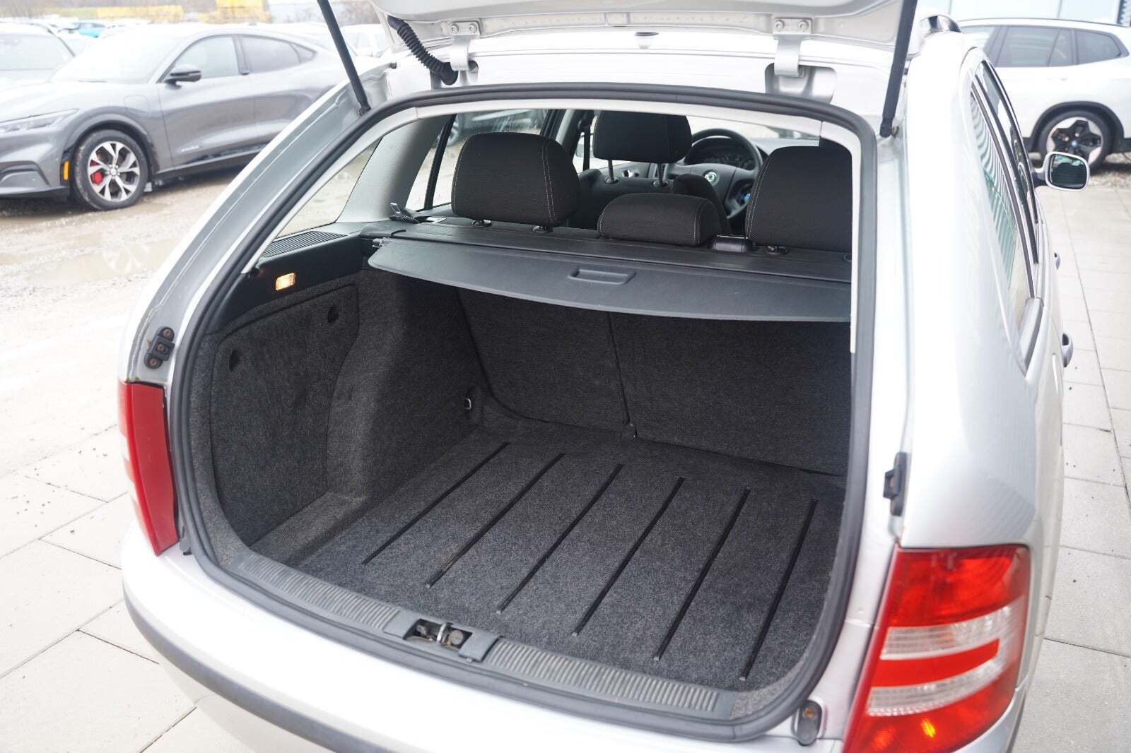 Sølv Skoda Fabia fra 2006