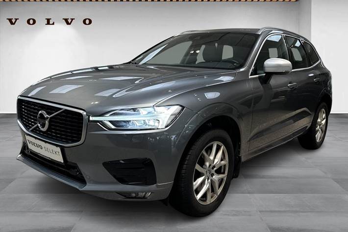 Grå Volvo XC60 fra 2019 set udefra