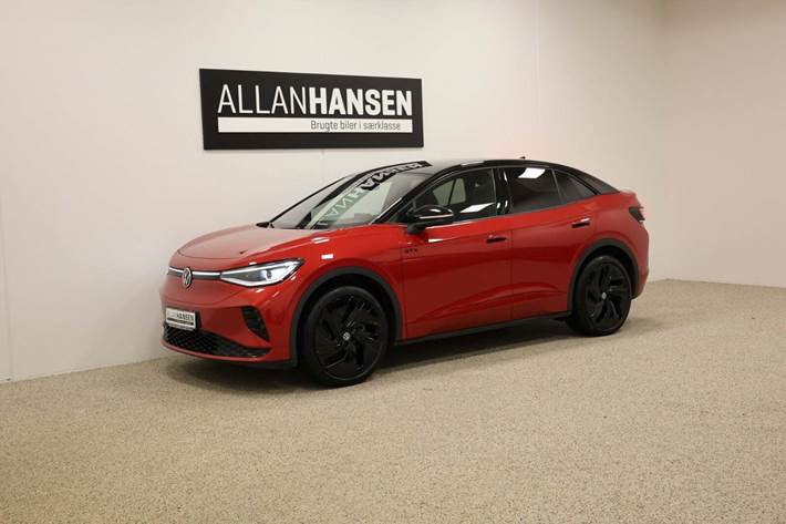 Rød VW ID.5 fra 2023 set udefra