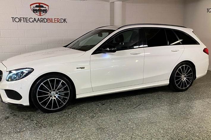 Hvid Mercedes C43 fra 2016