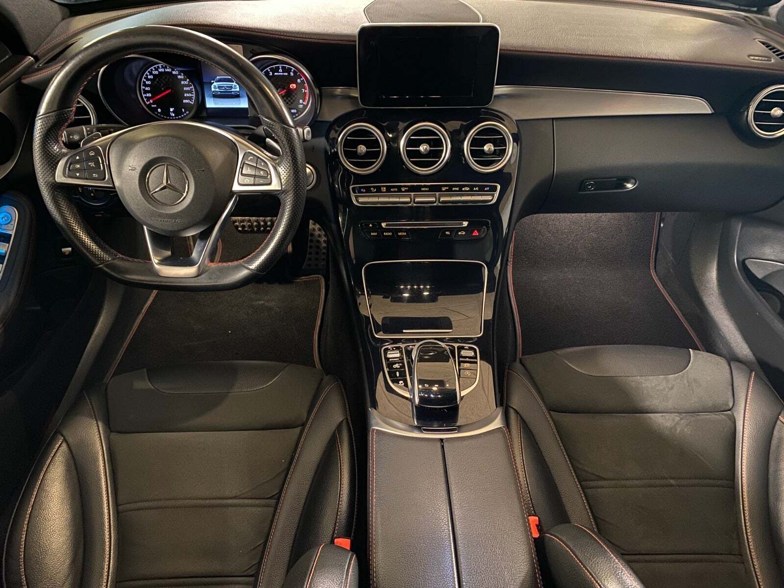Hvid Mercedes C43 fra 2016
