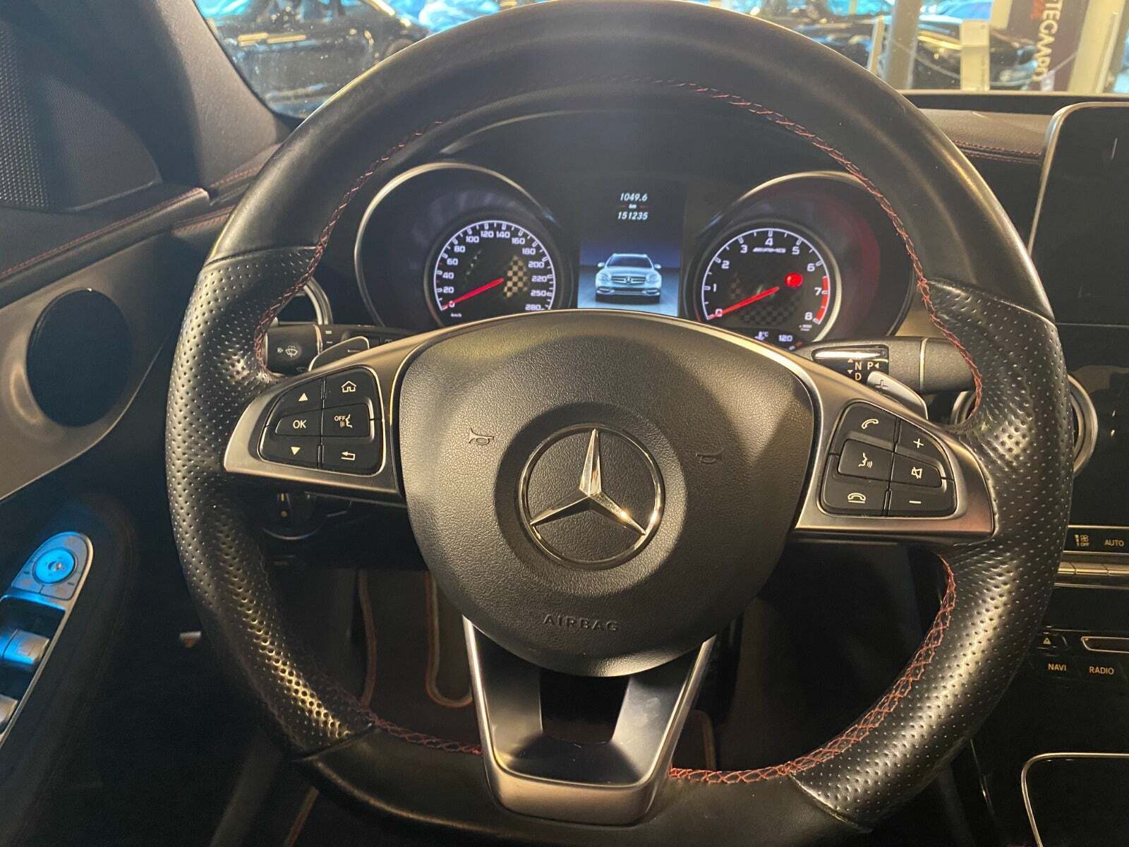 Hvid Mercedes C43 fra 2016