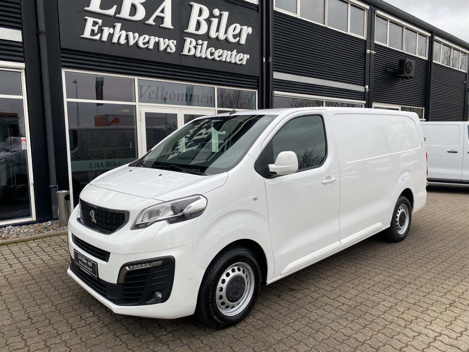 Peugeot Expert 2,0 BlueHDi 122 L3 Plus EAT8 Van