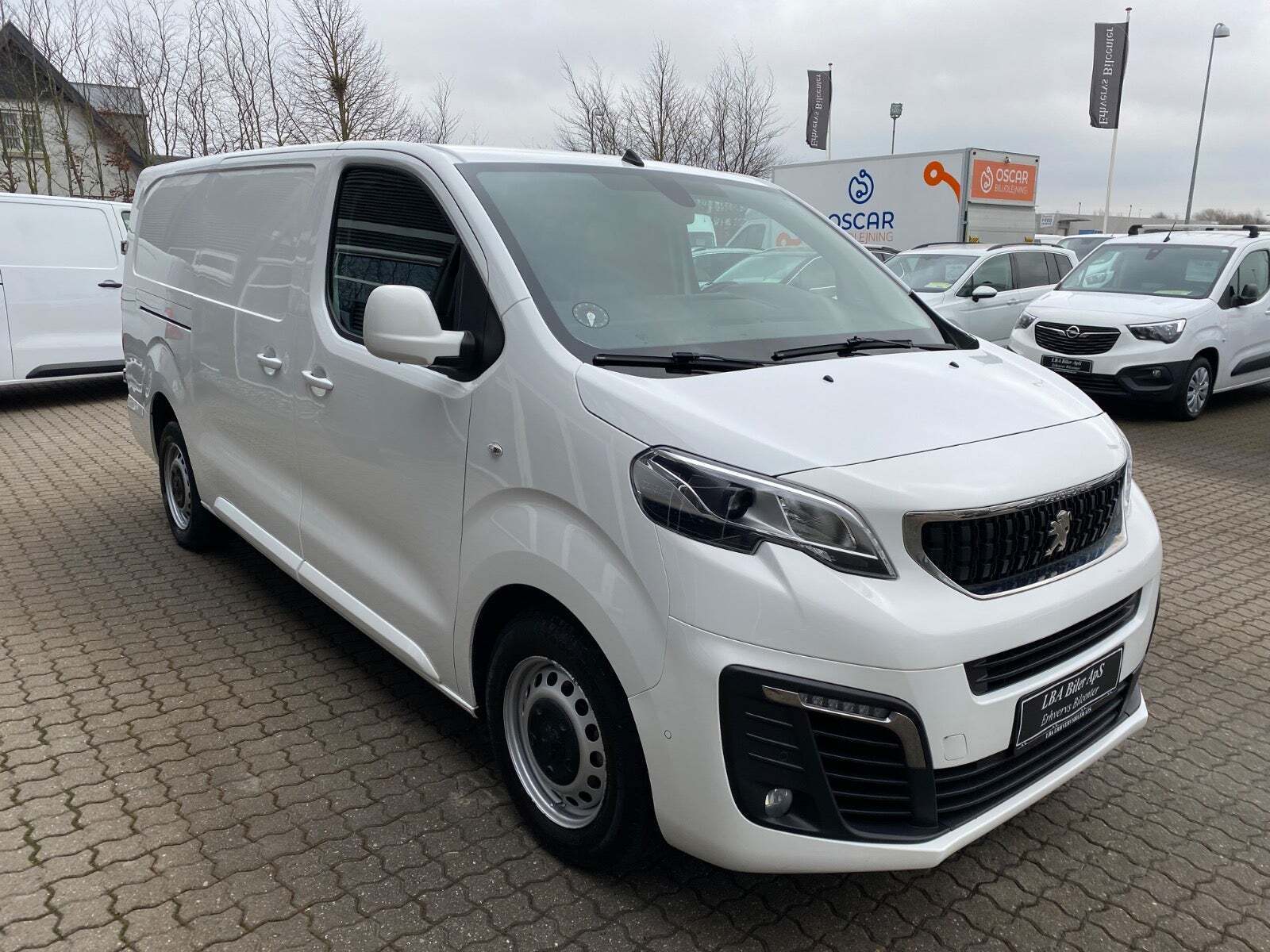 Peugeot Expert 2,0 BlueHDi 122 L3 Plus EAT8 Van