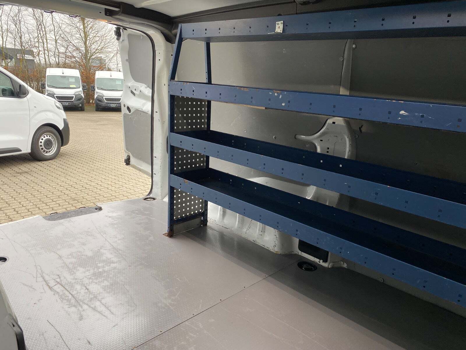 Hvid Peugeot Expert fra 2021