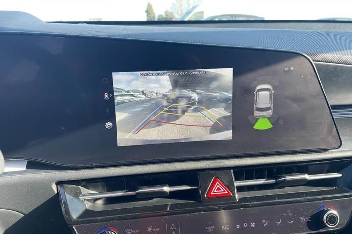 Grå Kia Niro EV fra 2023